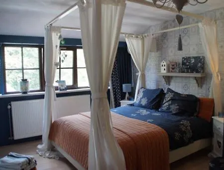 לינה וארוחת בוקר Bed & Boterham Carpe Diem *